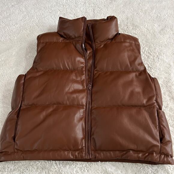 Aritzia Jackets & Blazers - Aritzia Womens Babaton Faux Leather Puffy Vest Sz M in Brown Preppy East Coast